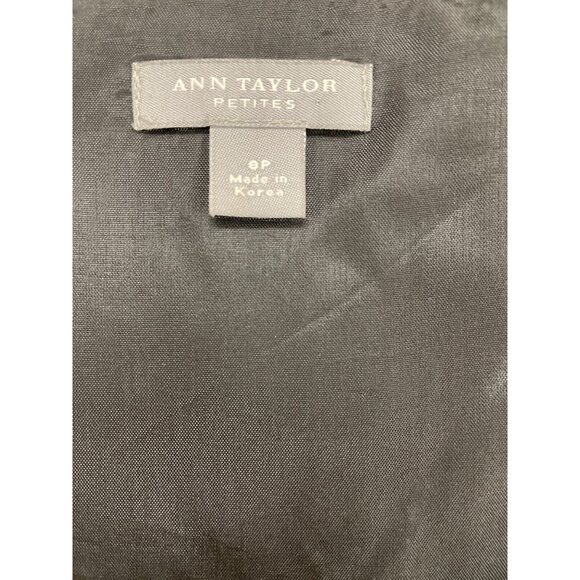 Ann Taylor Black and White Floral Silk Dress Size 6P SKU 1120 - Picture 3 of 4